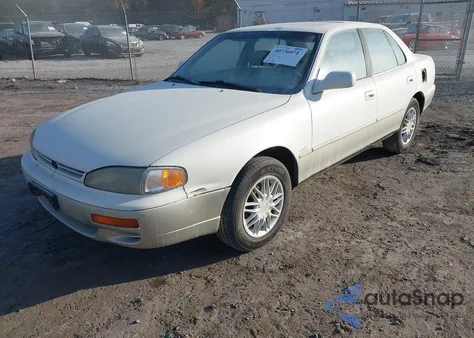 1996 Toyota Camry Le/Xle/Se z USA, uszkodzony, nr VIN JT2BF12K4T0146958